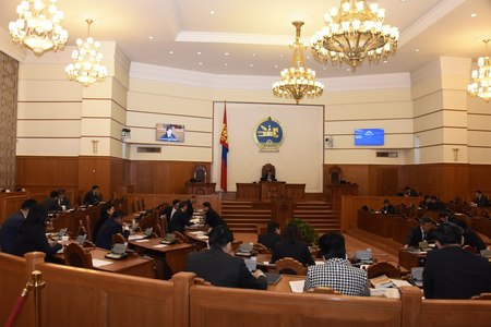 Хууль, тогтоолын төслүүдийг баталлаа