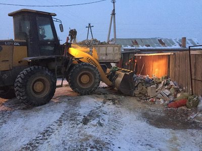 Сар шинийн баярыг угтан бүх нийтээрээ хогоо цэвэрлэлээ