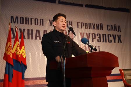 Ерөнхий сайд Хэнтий аймгийн удирдлага, иргэдтэй уулзаж байна