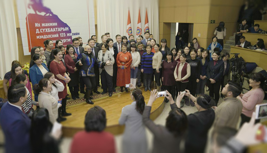 125 хүн МАН-ын гишүүн боллоо