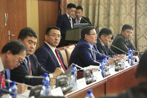 Хөрөнгө оруулагчдын саналыг авахгүйгээр хуульд өөрчлөлт оруулахгүй