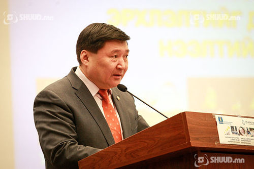 С.Чинзориг: Төрийн албан хаагчдын цалинг есдүгээр сарын нэгнээс  нэмнэ