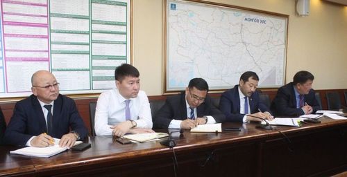 Тавантолгой-Гашуунсухайт чиглэлд төмөр зам барих санал боловсруулахыг хүслээ