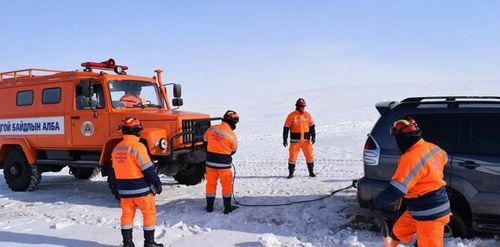 Гэрээсээ гараад сураггүй болсон эмэгтэйг эрэн хайж байна
