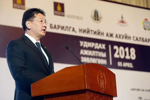 У.Хүрэлсүх: Засгийн газар ипотекийн зээлийг хөнгөвчилнө