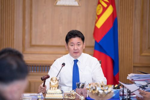 Яг жилийн өмнө ТА ингэж амласан