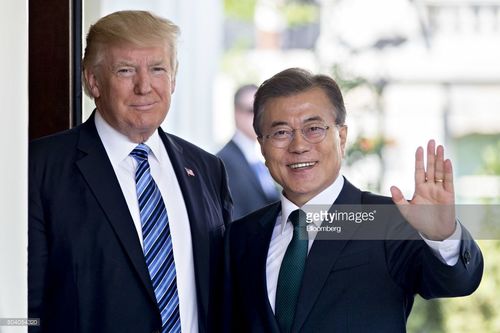 Мун Жэ Ин: Трампт Нобелийн энхтайвны шагналыг хүртээх нь зүйтэй