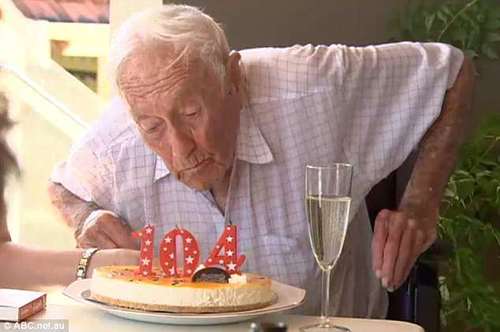 104 настай эрдэмтэн өөрийн хүсэлтээр хорвоог орхихоор шийджээ