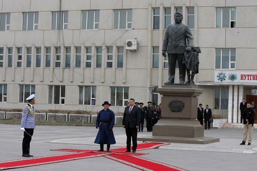 Монгол Улсын Ерөнхийлөгч Х.Баттулга Увс аймгийн иргэдтэй уулзлаа