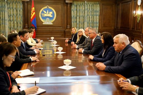 Польшийн Сеймийн төлөөлөгчдийг хүлээн авч уулзлаа