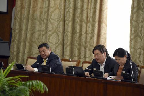 Мал эмнэлгийн ерөнхий газар байгуулах төслийг анхны хэлэлцүүлгээр батална