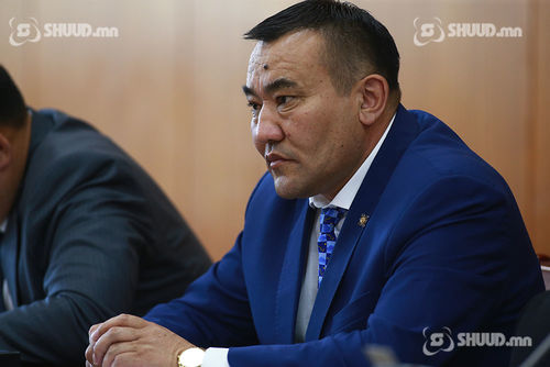 Д.Мурат: Би шалгуулчихаад буцаж ирнэ