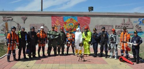 Үндэсний аврах бригадын тугийг гардуулна
