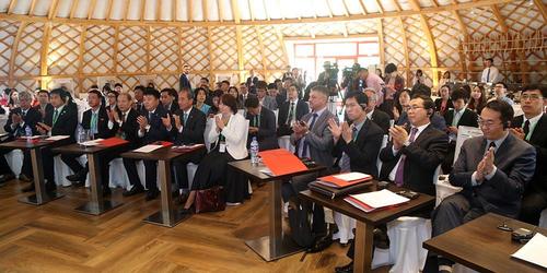 Зүүн хойд Азийн хотуудын дарга нарын форум амжилттай болж өндөрлөлөө