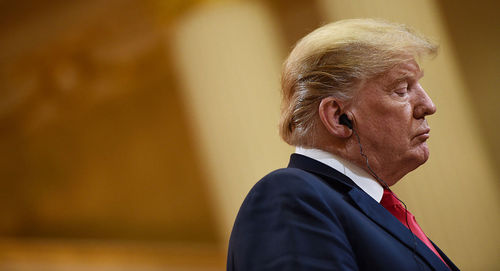 Трамп 24 цагийн дараа хэлсэн үгнээсээ буцаж, олныг дургүйцүүлэв