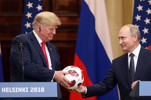 Путиний Трампт бэлэглэсэн бөмбөгнөөс ЧИП илэрчээ