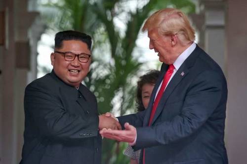 Ким Чен Ун, Трампт захиа илгээжээ