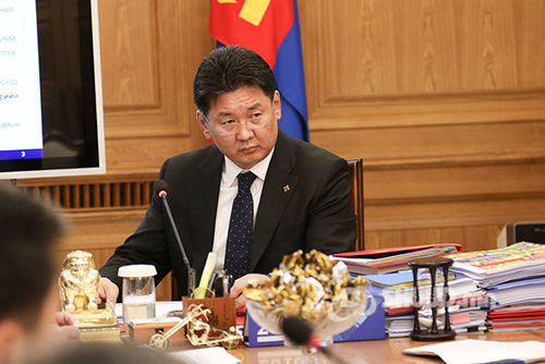 У.Хүрэлсүх:Ард түмнээсээ уучлал хүсч байна