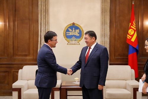 ЕХ-ноос Монгол Улсад суух Элчин сайд Траяан Лауренцю Христэаг хүлээн авч уулзлаа