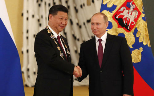 Си дарга ОХУ-д айлчилж, Путинтай ганцаарчилж уулзана