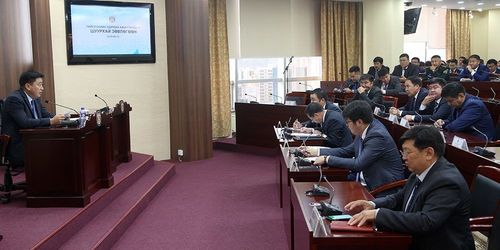 Сургууль, цэцэрлэгийн удирдлагатай уулзах үүрэг өглөө