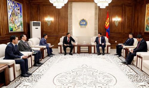 Төрөөс мөнгөний бодлогын талаар 2019 онд баримтлах Үндсэн чиглэлийн төслийг өргөн барилаа