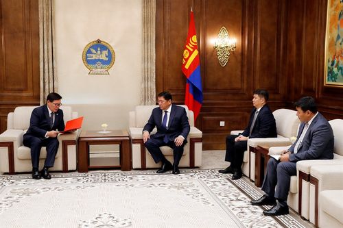 Ж.Бат-Эрдэнийг үүрэгт ажлаас чөлөөлөх тогтоолыг өргөн барилаа