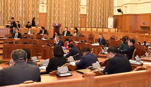 Улсын төсвийн хэлэлцүүлгийг байнгын хороонд шилжүүллээ