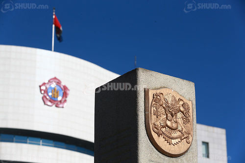 Төсвийн сахилга батыг “Хүүхдийн мөнгө”-өөр барьсан МАН сонгуулийн жил “алгаа дэлгэнэ”