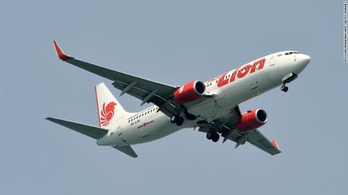 Индонезид дөнгөж сая 189 зорчигчтой онгоц осолджээ