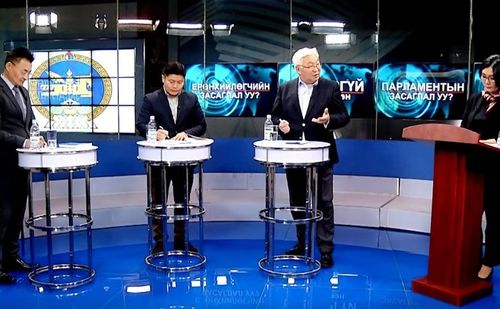 Э.Бат-Үүл: Үндсэн хуулийн өөрчлөлтийн цаана ноцтой гэмт хэрэг нуугдаад байгаа шүү