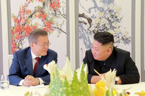 Ким Чен Ун удахгүй дэлхийн нөлөө бүхий удирдагчидтай уулзана