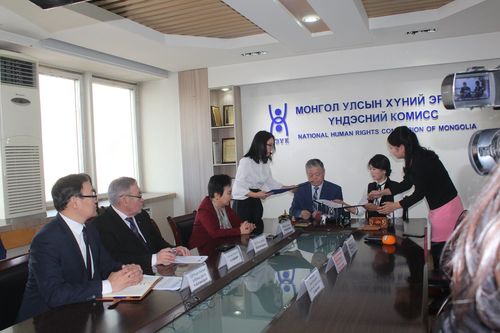 ХЭҮК эмэгтэйчүүдийн байгууллагатай хамтран ажиллана