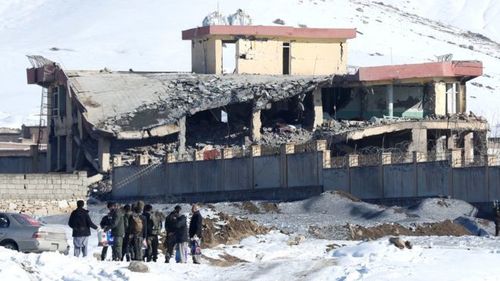 Талибанчууд цэргийн баазад халдлага үйлджээ