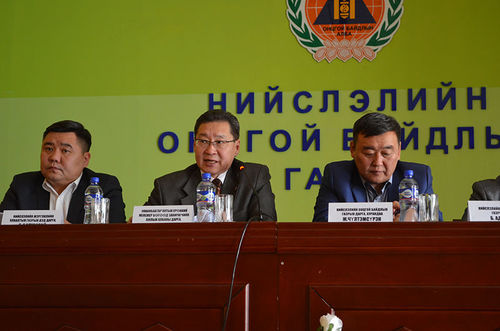 Өвчний үүсгэгчээр бохирдоогүй гахайн махыг худалдаанд гаргахаар шийдвэрлэв