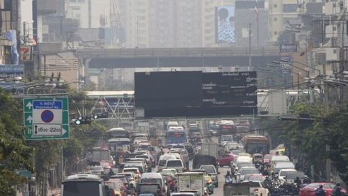 Тайландад агаарын бохирдлоос болж, 400 гаруй сургуулийг ХААЛАА
