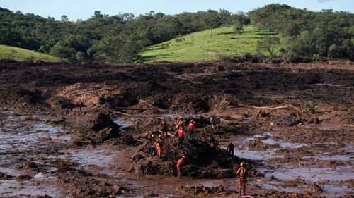 БРАЗИЛ: Далан нурсны улмаас 300 гаруй сураггүй болжээ