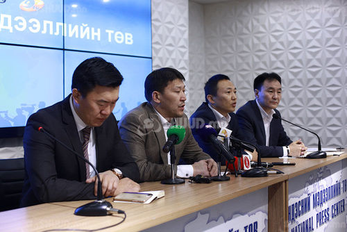 Хэвтүүл: Тэгш боломжийн төлөөх жагсаалд нэгдээрэй