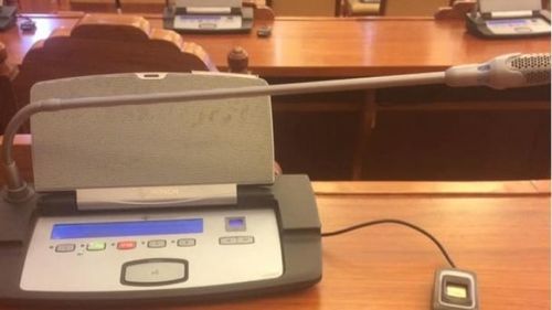 Гишүүдийн хурууны хээгээр санал өгөх төхөөрөмжийг байршуулжээ