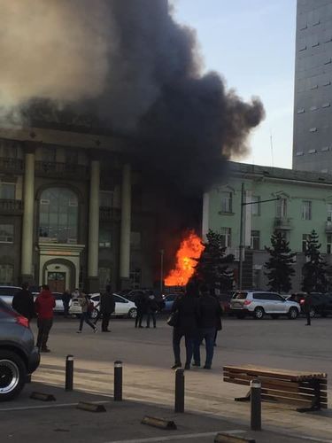 Нийслэлийн ЗДТГ-ын орчимд гал гарлаа