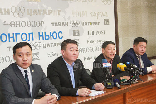 Баянзүрх дүүргийн иргэдийн саналыг худалдаж авахаар мөнгө тарааж эхэлжээ