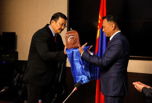 Улсын Ерөнхий прокурор Б.Жаргалсайхан тамгаа хүлээн авлаа