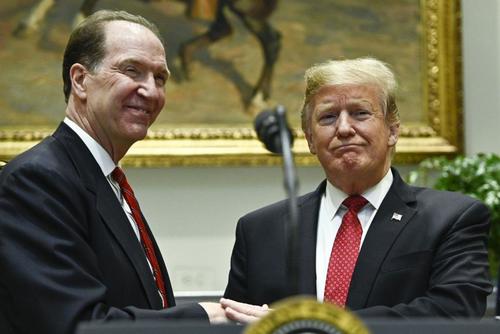 Трампын шадар туслах 