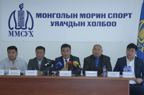 Монголын морин спорт уяачдын холбоо зохион байгуулах уралдаанаа танилцууллаа