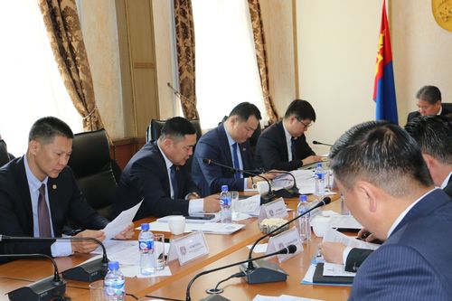 Улаанбаатар хот, Төв аймгийн хилийн цэсийн маргаан цэцэд очжээ