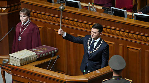 Украины шинэхэн Ерөнхийлөгч парламентаа тараалаа
