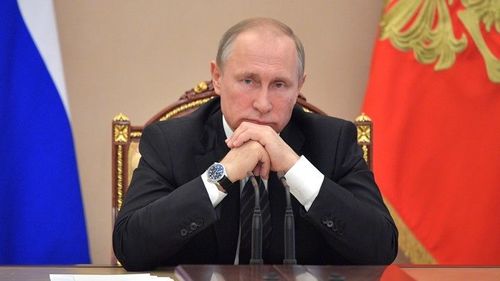 Путин хаанаас, хэрхэн баяжив? 