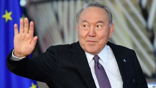 Назарбаев огцорсон шалтгааныхаа талаар ам нээлээ