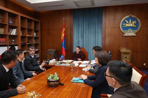 Ерөнхийлөгч олон улсын 3х3 сагсан бөмбөгийн холбооны захиралтай уулзлаа