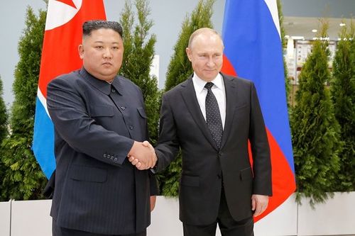 “Оросын өдөр”-ийг тохиолдуулан Ким Жон Ун Путинд мэндчилгээ илгээв 